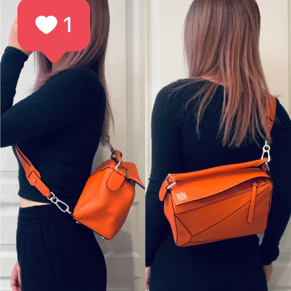 Authentic Loewe Small Puzzle in classic Calfskin - Picture 8 of 17